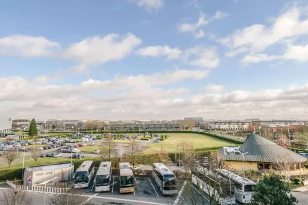 Novotel Suites Paris CDG Airport Villepinte