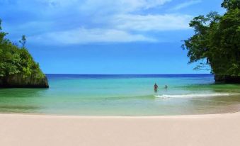 Frenchman's Cove Resort