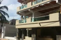 Tropical Suite Hotels near Mandarina