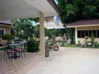 Sea Beach Koh Larn 3