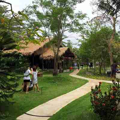 BaanSuanLeelawadee Resort Amphawa Hotel Exterior
