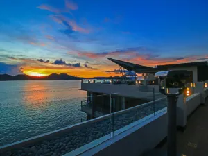 Two Seasons Coron Bayside Hotel