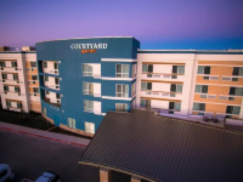 Courtyard Dallas Midlothian at Midlothian Conference Center Hotels in Midlothian