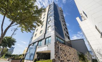 2. 베니키아 아리울..