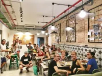 Hola Hostal Collblanc - sul mare