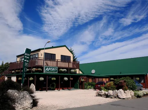 Abisko Lodge Hotels in Methven