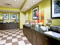 Hampton Inn Augusta - breakfast