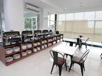 Nite & Day Surabaya - Gunungsari Hotels in Jambangan