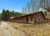 SouthFork Lodge Hotel di 