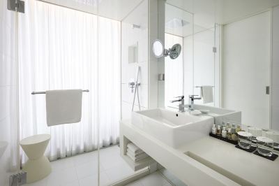 デラックス キングルーム ザ・プラザ・ソウル、オートグラフ コレクションの写真