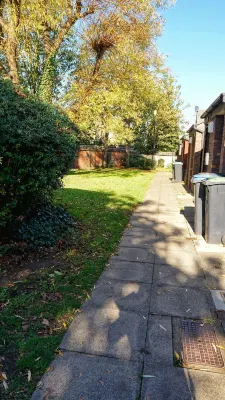 North London Apartment - Edmonton Hotel dekat Tottenham Hotspur Football Club Training Ground