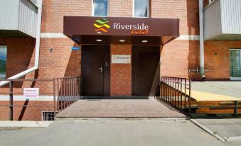 Riverside - Hostel