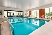 Wingate by Wyndham Williamsburg - Pools