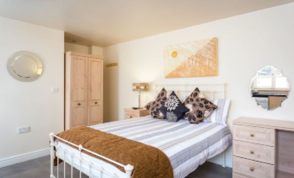 3. 스트라트퍼드 스..