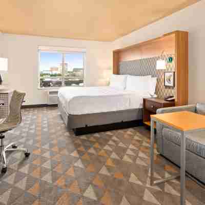 Holiday Inn Yakima Rooms