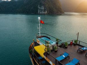 Nostalgia Halong Cruise