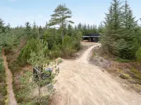 "Gunnor" - 1.3km from the Sea