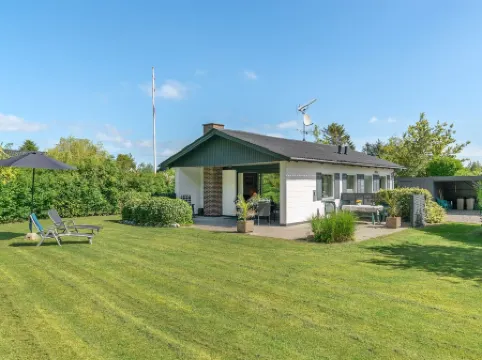 "Suni" - 400m from the Sea