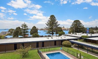 Richmond Henty Hotel