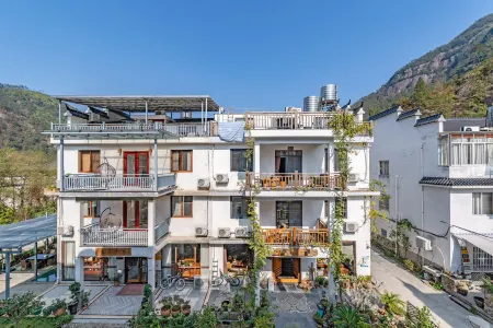 Xianju County, this evening, Hexi Inn Отели рядом с достопримечательностью «Gaoqian Ancient Residence»