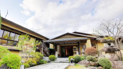 Tatsuta Ryokan Hotels near Nakaizu Gama Gallery Dharshing Nakaizu Tobo