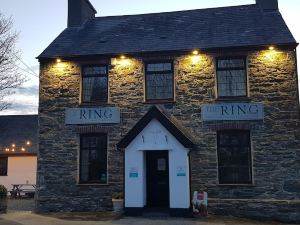 The Ring Pub Bed and Breakfast