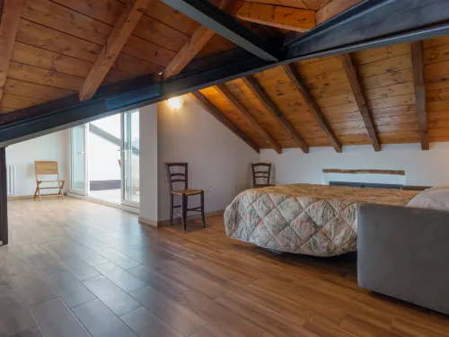 Alloro - Pools