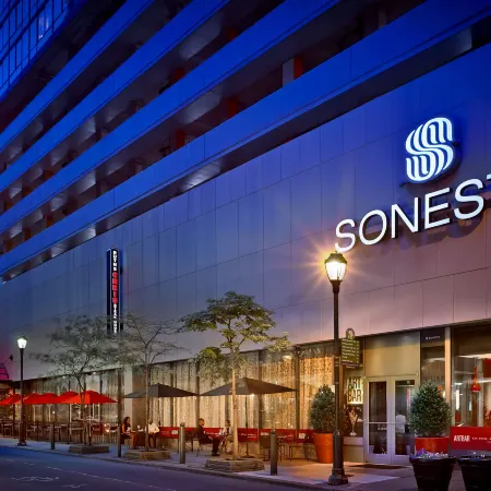 Sonesta Philadelphia Rittenhouse Square Отели рядом с достопримечательностью «Истерн Стэйт Пенитэншери»