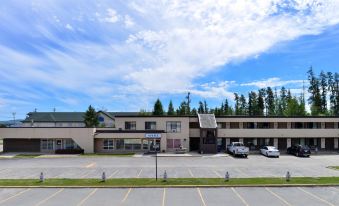 Canadas Best Value Inn Whitecourt