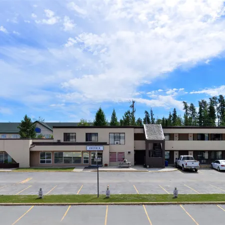 Canadas Best Value Inn Whitecourt