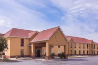 Quality Inn Tallapoosa Hotels near Pilot Travel Center