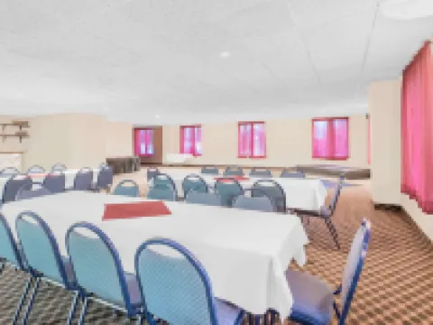 Days Inn by Wyndham Springfield/Phil.Intl Airport Hotels in Springfield