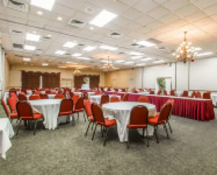 Clarion Inn & Suites Dothan South