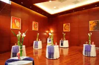 Suites Camino Real