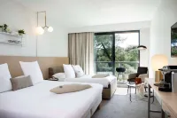 Best Western Plus Hotel les Rives du Ter فنادق في Larmor-Plage