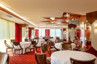 Oasis Hotel Apartments - breakfast