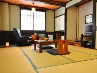 Yamadaya Onsen Ryokan 熊四郎洞窟附近的飯店