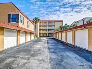 Recently Renovated Beach Condo with Large Patio Deck and Ocean View by RedAwning