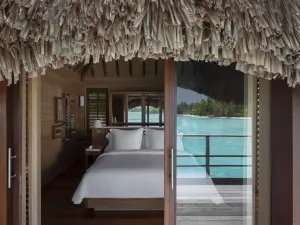 Four Seasons Resort Bora Bora
