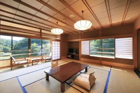 Meisho Tenryukyo Onsen Ryukyotei Отели в г. Симодзё