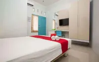 RedDoorz Syariah @ Kartohardjo Madiun Hotels in Kartoharjo