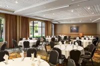 Holiday Inn & Suites North Vancouver Hôtels à : North Vancouver