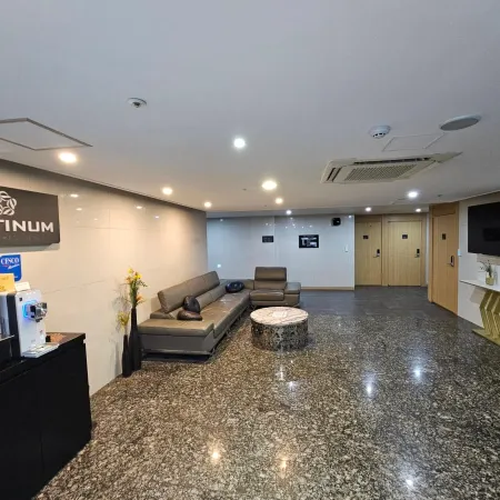 Platinum Hotel