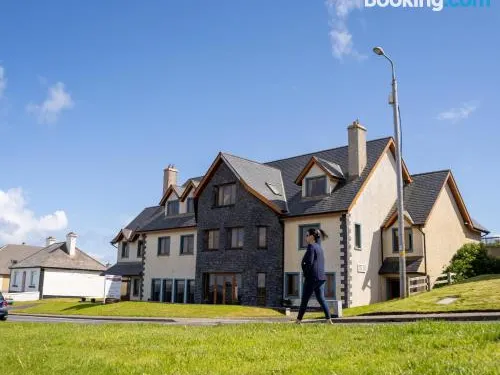 濱水酒店及餐廳