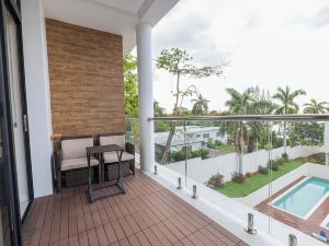 Paradise Bay Great View Luxury 2BR Condo