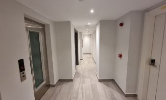 5. 10m2 호텔..