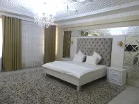 OydinPlaza Hotel Hotels near Charhpalak