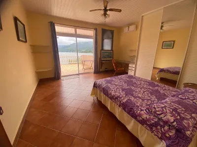 Te Mana Lodge Hotel a Toahotu