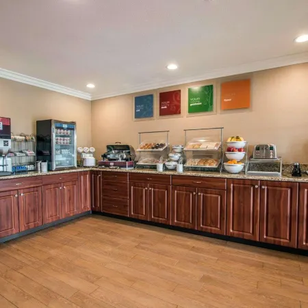 Comfort Suites San Clemente Beach