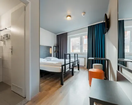 เอแอนด์โอ เคิล์น ดอม - โฮสเทล โรงแรมในโคโลญ